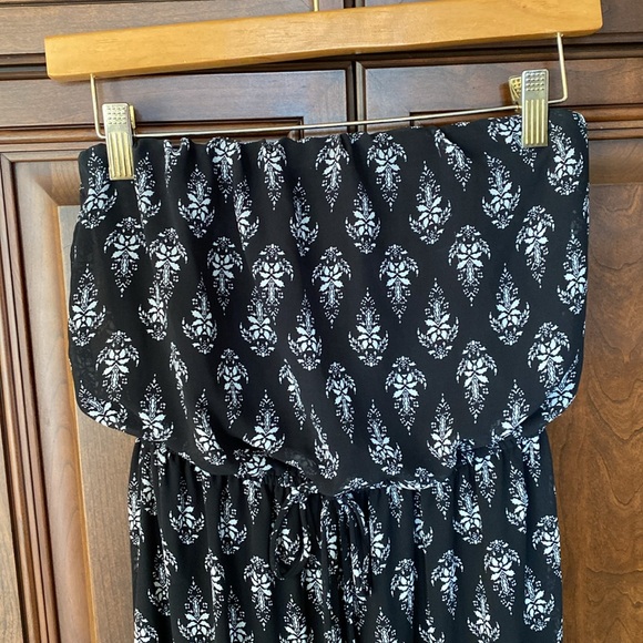 SOCIALITE Strapless Dress - Picture 4 of 12